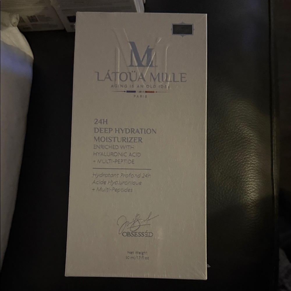 Latoua Mille 24H Deep Hydration Moisturizer - White
